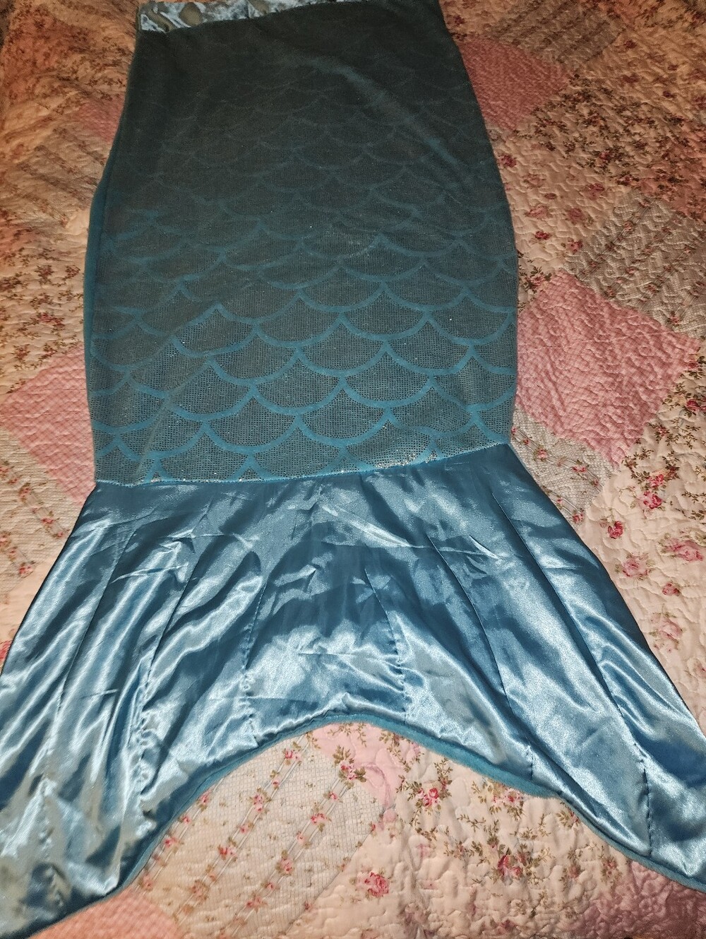 Teal Mermaid- Sleep Blanket - Picture 6 of 7